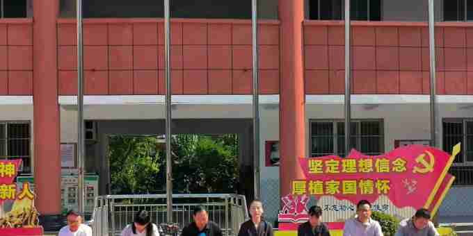 武功县南仁中学召开法治安全教育大会暨法治副校长聘任仪式 ...